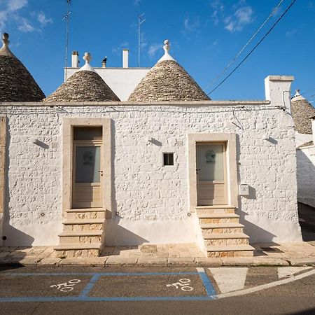 Suite21 - The Trulli Experience Альберобелло Экстерьер фото